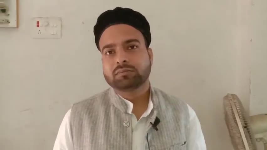 कटिहार: अगर मास्क कोरोना से बचा रहा है तो लोगों को कोरोना वैक्सीन क्यों लगाई जा रही है : कमर दानिश, SDPI के जिला महासचिव #मास्क
