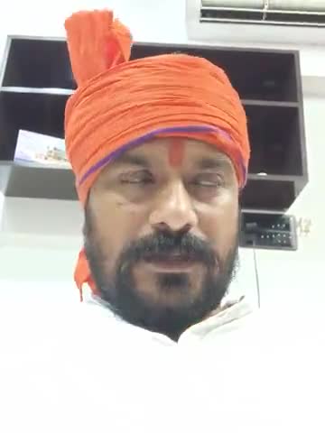 सुनिए आदरणीय चिराग पासवान जी अज्ञानता वश अथवा भावना में बहकर आप जो गलती करने जा रहे हैं रुके। सन्दर्भ #हाजीपुर_#जंक्शन।