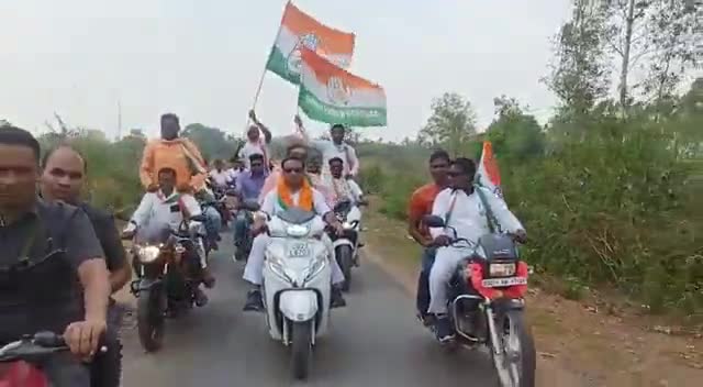 जनता व कार्यकर्ता खुश तो रोकेगा कौन : बस्तर सांसद दीपक बैज...
#jagdalpur #bastar #deepakbaij #rashtravadinews #jdpnews