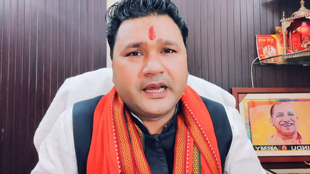 मातृभूमि की स्वाधीनता के लिए अपना संपूर्ण जीवन समर्पित करने वाले वीरता, पराक्रम, त्याग और देशभक्ति के प्रतीक महान योद्धा महाराणा प्रताप जी की जयंती पर शत् शत् नमन।
#MahaRanaPratapJayanti https://t.co/4dYz5lGepY