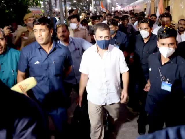 जननायक श्री राहुल गांधी जी सराय रोहिल्ला रेलवे स्टेशन(दिल्ली) से उदयपुर के लिए रवाना "नव संकल्प चिंतन शिविर" उदयपुर राजस्थान। 

#congresschintanshivir