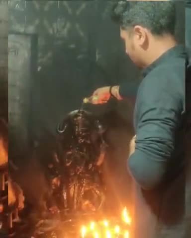 #पटना_R_ब्लॉक के पास बिहार सरकार के #पूर्व_कृषि #मंत्री_श्री_नरेन्द्र_जी के स्वास्थ्य सुधार के लिए #उनका पोता #अर्जुन_वी