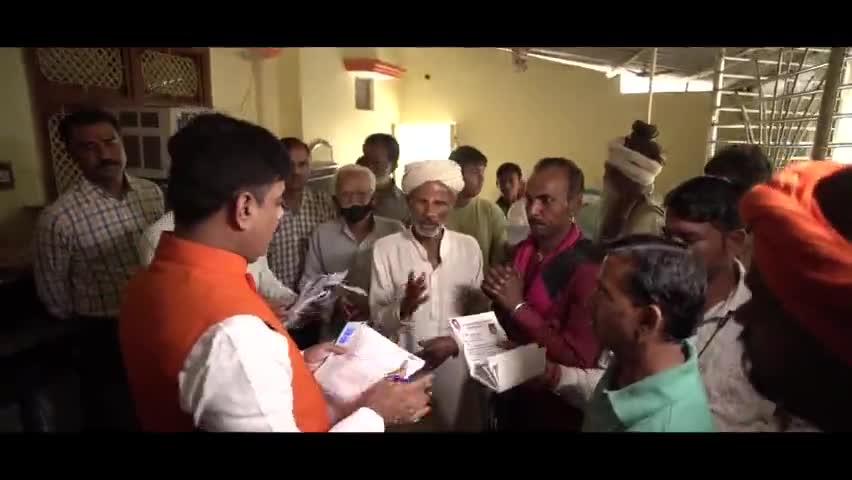 जनता दरबार~ समाधान ही संकल्प है!
जनता दरबार~ समाधान ही संकल्प है!
#JaiJantaKi #RakeshGiri 
#tikamgarh #जनसेवा #जनदर्शन