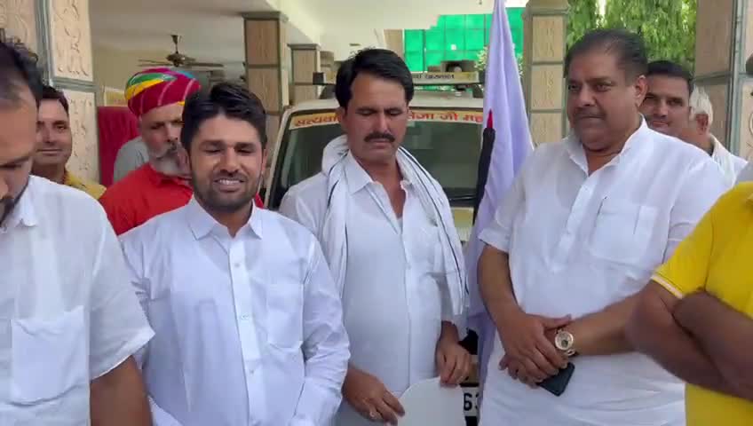 #जय_वीर_तेजाजी_जय_खरनाल
#10_जून_2022_को_खरनाल_चलो
सत्यवादी श्री वीर तेजाजी महाराज के मंदिर की नींव खरनाल में देश के सबसे बड़े किसान परिवार डॉ. अजयसिंह जी चौटाला व दुष्यंतसिंह चौटाला जी रखेंगे।
