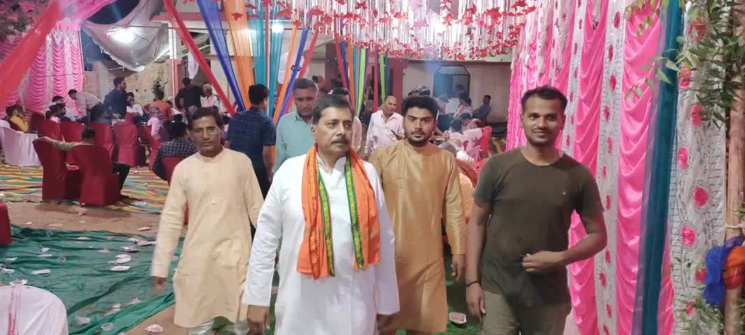 #मऊगंज_विधानसभा

कल ढावा तिवरियान में श्री रंगनाथ तिवारी जी के यहां तिलकोत्सव कार्यक्रम में शामिल हुआ ।