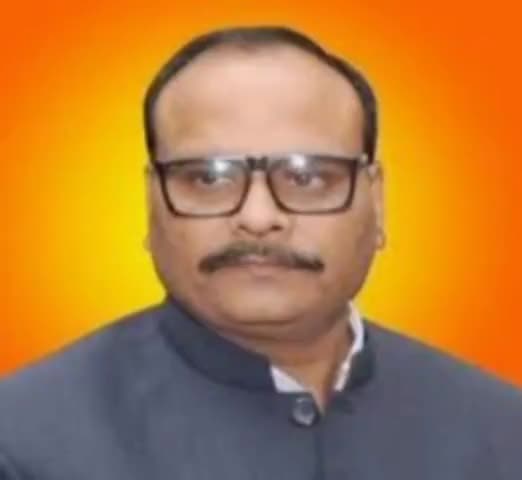 दवा के सरकारी गोदाम पर छापा,1 करोड़ 40 लाख की एक्सपायर्ड दवाएं बरामद,अप्सरों से करूँगा भरपाई #ब्रजेश पाठक