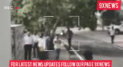 पटना ग्रामीण: Rabri House पर CBI की छापेमारी देखिये Exclusive live विडियो...
#https://fb.watch/d72G7WqejU/ #patnabihar #rabri_devi