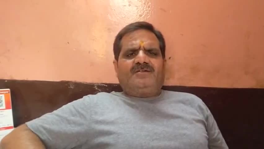 बिधूना: घरेलू LPG सिलिंडर के दाम बढ़ने पर समाजसेवी विशाल दुबे ने कहा-गरीब के घर नहीं जल रहा चूल्हा #सिलिंडर