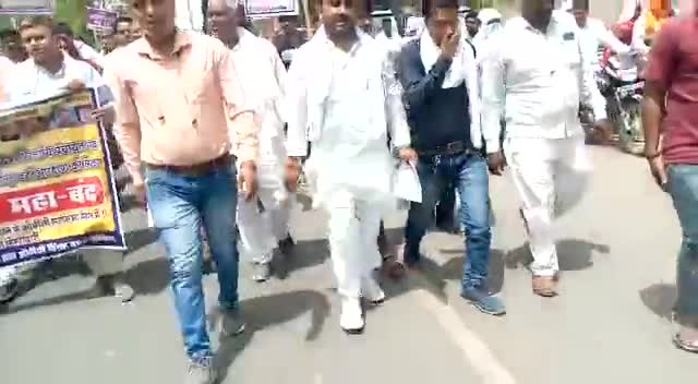 सरकार द्वारा पंचायत चुनाव में ओबीसी आरक्षण को खत्म किए जाने के विरोध में  आज
#ओबीसी #महासभा द्वारा #मुरैना बन्द
#आज_mp_बंद_है