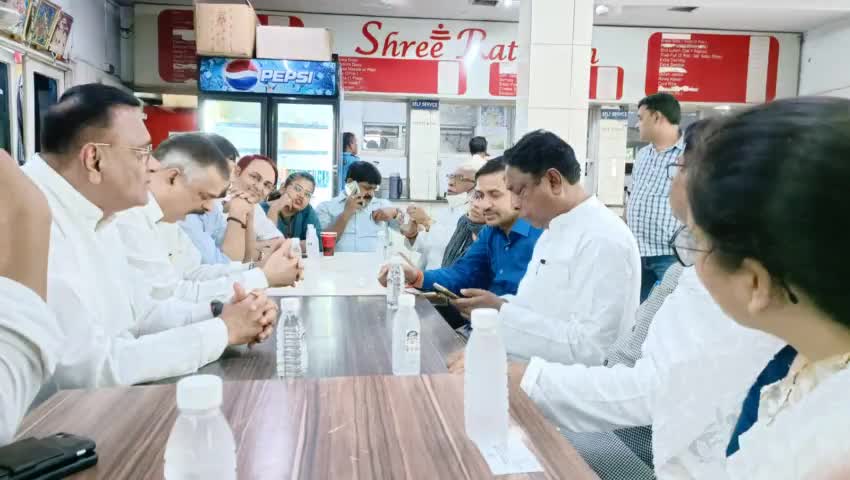 At #AICC Canteen, Delhi with our General Secretary #avinashpandeinc Sir #RajeshThakurINCjee Sir
#Alamgircongress Sir
#SahjadaAnwar Sir
#kcvenugopalmp Sir