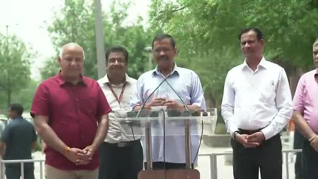 सिविल लाइन्स: स्वास्थ्य मंत्री सत्येंद्र जैन की गिरफ्तारी को CM केजरीवाल ने बताया फर्जी 
#ED #Satyendrajain #AAP #Kejriwal