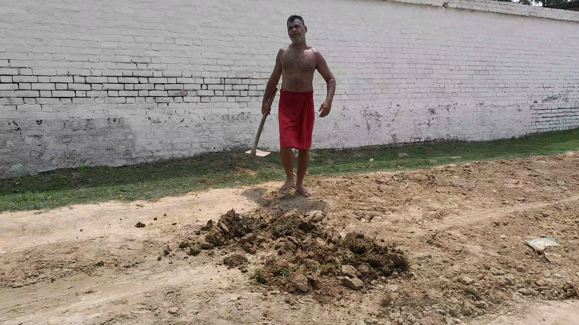 बॉर्डर के जवानों जज्बे को सलाम जिन्होंने गांव की सड़क को सुधारने के लिए खुद हुए तत्पर#yogiadityanathyogi #pmmodiजी