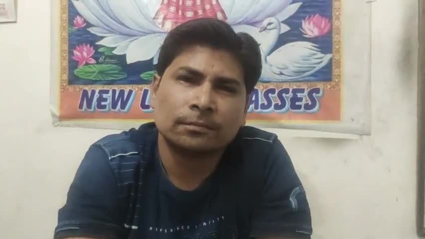 औरैया: पेट्रोल-डीज़ल के दाम कम करने से लोगों को मिली राहत: अध्यापक शैलेंद्र #पेट्रोल_डीज़ल