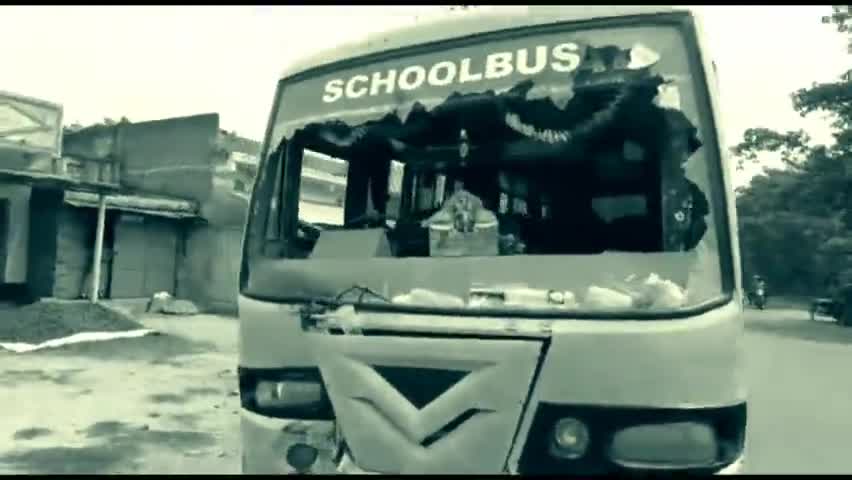 गोड्डा: वृक्ष से टकराई होली पब्लिक मिशन स्कूल की बस! देखें पुरी रिर्पोट
#गोड्डा #hollypublicmisssionschool #झारखंड