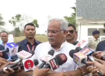 किसी की औकात नहीं कि एक भी गोली चल जाए।
बाबा साहेब टी. एस. सिंहदेव जी अगर नहीं चाहेंगे, 
तो पेड़ क्या एक डाली भी नहीं कटेगी।
- मुख्यमंत्री भूपेश बघेल जी 
#Save_Hasdeo
#Hasdev