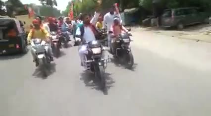 भाजपा के 8साल बेमिसाल के उपलक्ष्य पर #केराकत से हुरहुरि तक बाइक रैली निकाली गई भाजपा युवा मोर्चा द्वारा
