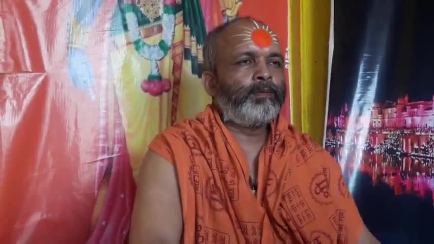 भीषण गर्मी के बीच राम की पैड़ी पर बढ़ रहे पर्यटकों से स्वच्छता और शान्ति बनाये रखने का अनुरोध ⚘#जय_सियाराम🚩