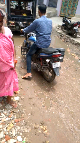 बेतिया: बेतिया:#bettiah kila mohalla ward number 20 jaljmao se aam Janata pareshan
 #westchamparan