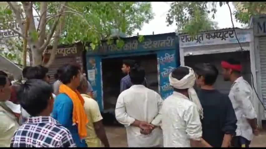 छतरपुर नगर: बिजावर #न्यायालय के सामने से नगर परिषद् ने हटवाया अतिक्रमण अवेध रूप से सालों से लगीं थीं दुकानें CMO aur SDM SDOP रहें