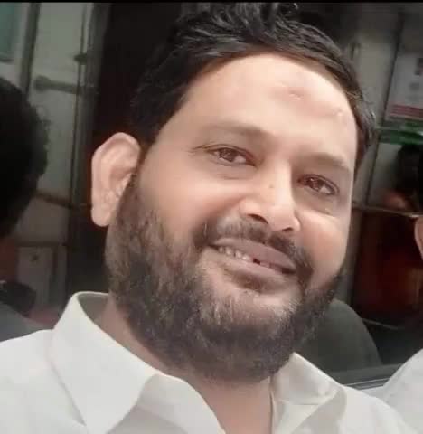 रईस भाई को#जन्मदिन 🎂🎉🎈 की बहुत-बहुत #मुबारकबाद
अल्लाह आपकी #उम्र दराज करे 

 #Happy_Birthday