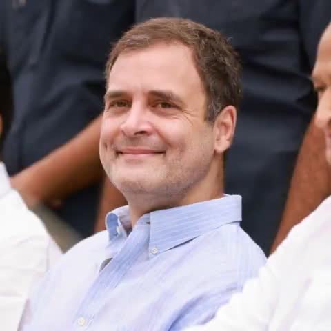 ये मुस्कान तानाशाही हुकूमत पर भारी है
#राहुल_का_सत्याग्रह जारी है..
#IndiaWithRahulGandhi