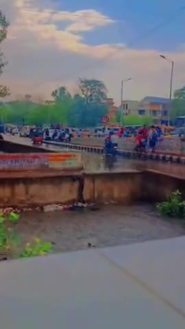 अलवर: ALWAR R R COLLEGE KE PASS bhara pani.#alwar_news