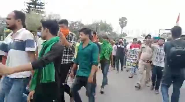 पटना में सेना अभ्यर्थियों का मार्च. #AgnipathRecruitmentScheme