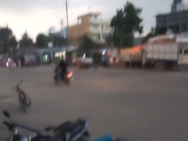 पूर्णिया पूर्व: भारी पूर्णिया गुलाब बाग में भारी मौसम बिगड़ने के कारण आंधी तूफान आ गए हैं 🥺🥺

.
#mausam #policepolice1900