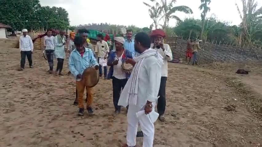 जिला पंचायत क्षेत्र उर्ती में आशीर्वाद सम्मान माताओं का पाकर जिवन भर कर्जदार रहूंगा  #नेता_नही_बेटा_चुने