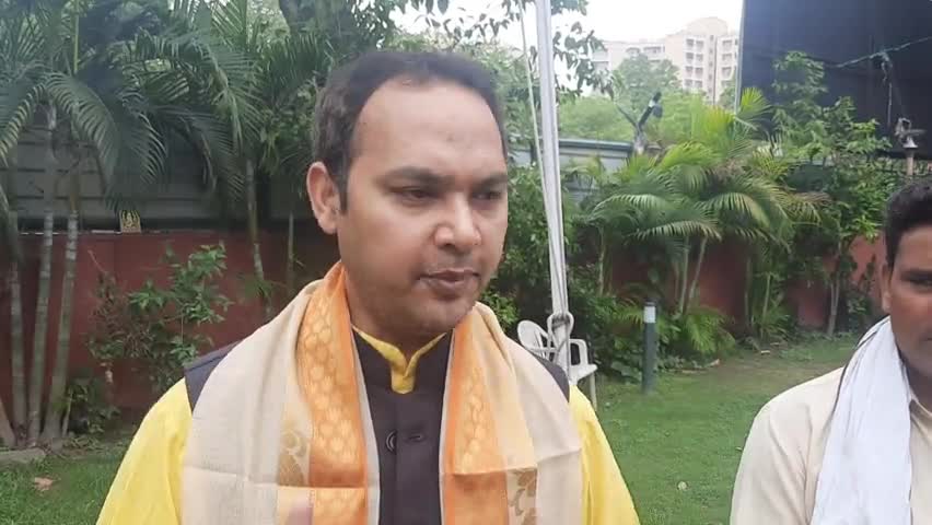 ब्रजवासियों ने #Agnipath योजना पर दिया मोदी जी का साथ ओर कहा यह योजना वापिस नहीं होनी चाहिए बल्कि गाँव-गाँव में इस योजना  पर #Agniveers के लिए सहयोग एवं जानकारी कैम्प लगाने चाहिए। 

#Khemchandsharma #AgnipathScheme