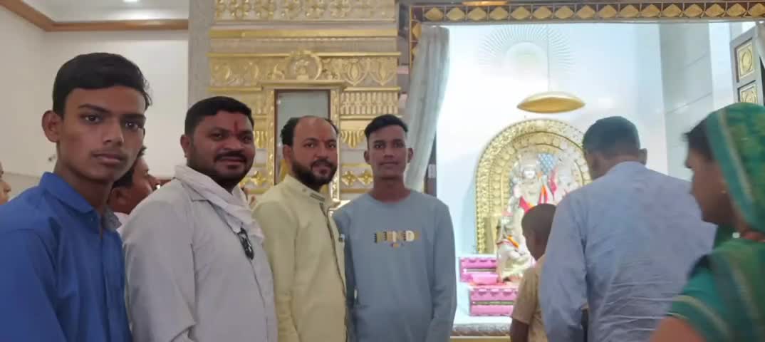 बेरला: #जय_जय_श्री_राम..

रायपुर स्थित भव्य श्री राम लला मंदिर के दर्शन प्राप्त कर आर्शीवाद लिया।

#पुरूषोत्तम_यादव।