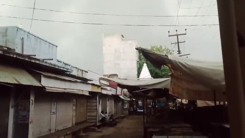 मेड़ता: #प्री मानसून के चलते आषाढ़ में लगी सावन की झड़ी। मेड़ता व आसपास के क्षेत्रों में आज से शुरू हुआ रिमझिम का दौर शुरू।