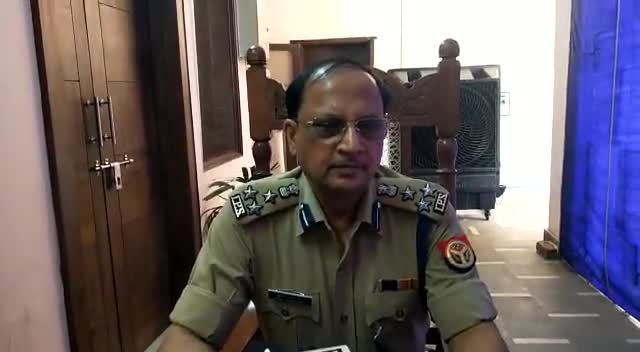 #थाना_ताजगंज क्षेत्र में हुयी फौजी से मारपीट के सम्बन्ध में #DIG/#SSPAGRA द्वारा दी गई बाइट... #agrapolice393