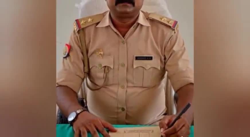 गोरखपुर उत्तरप्रदेश
#बेलघाट पुलिस ने थानाध्यक्ष गौरवकन्नौजिया के नेतृत्व मे आज शाहपुर मे मयफोर्स के साथ पैदल भ्रमण किया@