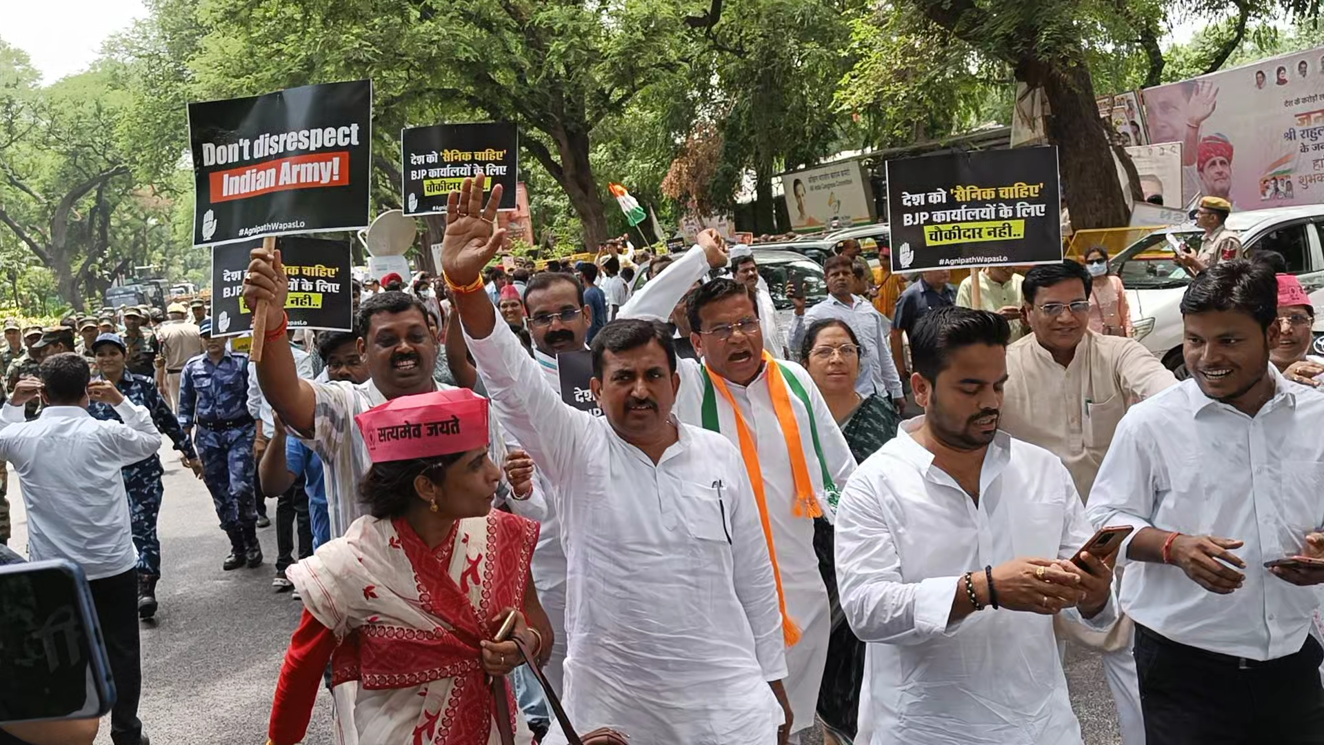 #राष्ट्रहित में _ मित्र की गुलामी छोड़ - #अग्निपथ वापस लो