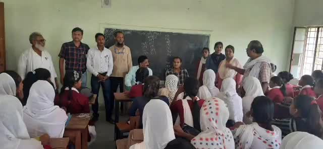 नानपुर: प्रखंड में टीका महाअभियान कार्यक्रम का हुआ आयोजन, 17 टीकाकरण शिविरों में कुल 1122 लोगों को लगाई गई वैक्सीन
#covid-19
