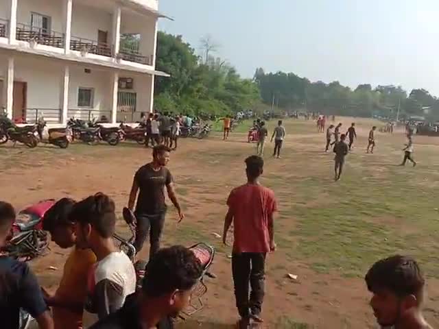 मरवाही: आयुष कॉलेज लोहारी में अग्निपथ में भर्ती के लिए जिला प्रशासन द्वारा युवाओं को दी जा रही ट्रेनिंग #मरवाही