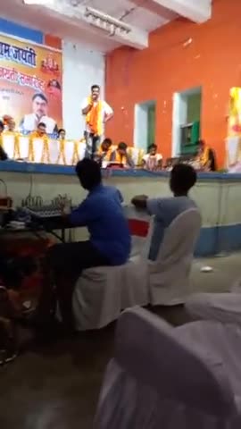 #जो मनुष्य के पास कोई नशा नही 
होगा तो समझ लीजिए उसका कोई मित्र नही है!!
 #कलियुग भोजपुरी यही कहती है