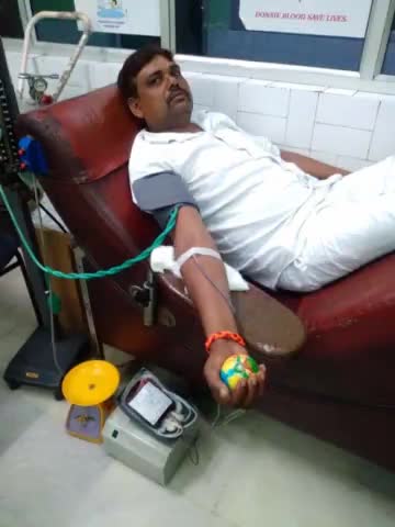 #DONATE_BLOOD_SAVE_LIFE
#REALHERO  #लक्ष्मी नारायण कुशवाह 0+ द्वारा 
 आगरा में भर्ती फ़िरोज़ाबाद निवासी जरूरतमन्द  मरीज के लिए हमारे निवेदन लाइफ लाइन चैरिटेबल  ब्लड बैंक #आगरा पहुँचकर रक्तदान किया।।