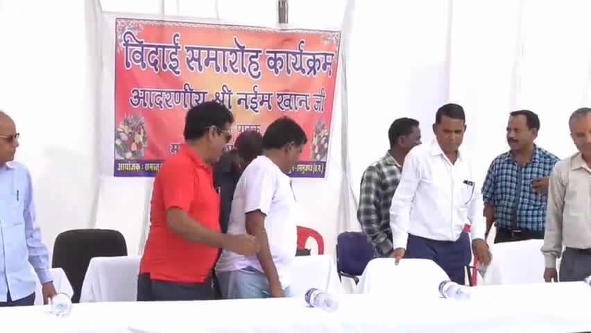 बलरामपुर: #jila Balrampur@  #जरहाडीह #हाई स्कूल में आदरणीय श्री नईम खान सर जी की विदाई समारोह कार्यक्रम किया गया 2जून 2022
