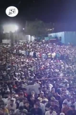 मुझे भारत के चप्पे-चप्पे और ज़र्रे-ज़र्रे से मोहब्बत है। - Barrister Asaduddin Owaisi 

#AIMIM #AsaduddinOwaisi #Owaisi #OwaisiInGujarat #News #India #Trending #Politics #GujaratSpeech  #Reels #reelsvideos