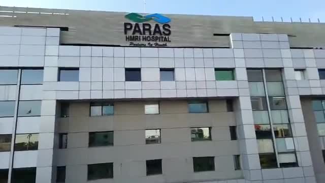 बिहार के सत्ता एवं विपक्ष के नेताओं को सरकारी अस्पताल पर भरोसा नहीं
पूर्व मुख्यमंत्री #लालू_प्रसाद_यादव पारस अस्पताल में भर्ती मैं भगवान से प्रार्थना करता हूं कि वह जल्द स्वस्थ होकर हमारे बीच PMO India Cmobihar Tejashwi Yadav Tej Pratap Yad