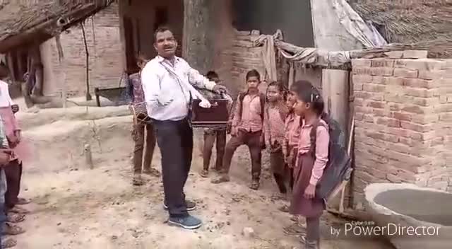 🏫 #स्कूल_चलो #स्कूल_चलो 🏫
अब ना करो अज्ञानता की भूल, हर बच्चे को भेजो स्कूल