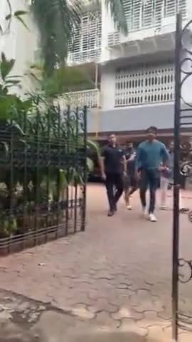ये मोहब्बत और इज्जत मिलना कोई आम बात नहीं 

Sonu Sood #SonuSood #sonusoodfans #sonusoodcharity