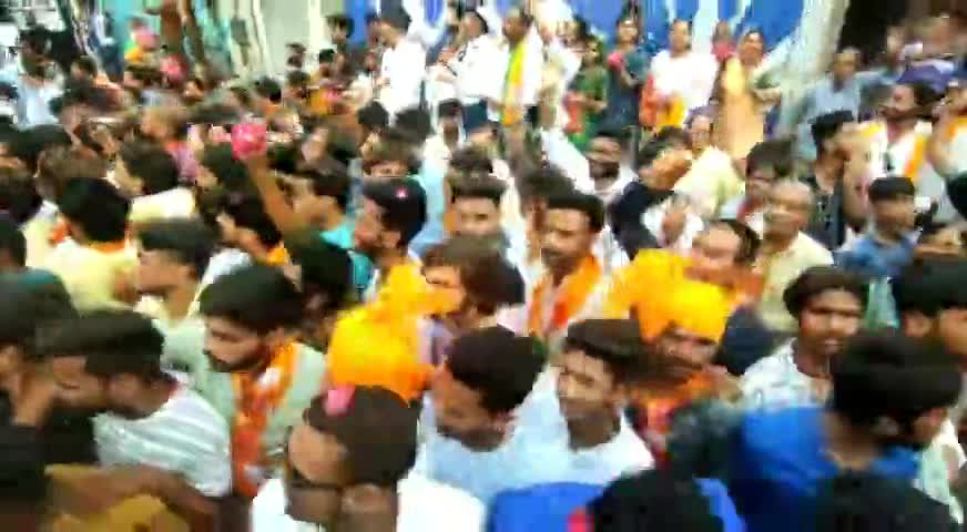 रतलाम के भाइयों-बहनों, भांजे-भांजियों, आपके इस अतुलनीय अनुराग ने मेरे जीवन को धन्य कर दिया।  #जीतेंगे_बूथ_जीतेगी_भाजपा