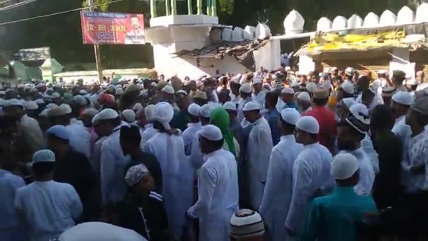 #इमामबाड़ा #ईदगाह #मिर्ज़ापुर में बकरीद की नमाज़ अदा हुई