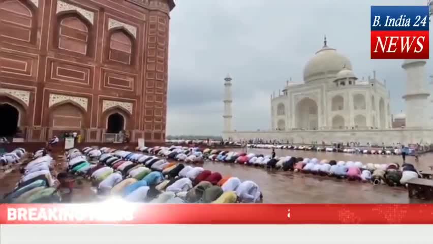 ताजमहल पर अदा की गई बकरीद की नमाज़, सुबह 3 घंटे मुफ्त रहा ताज का दीदार। #india #tajmahal