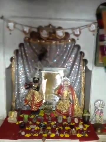 जालौर: #जालौर  , जालौर से 20km दूर जालौर भीनमाल हाइवे पर स्थित बागरा गाँव के ठाकुर जी मन्दिर मे आज गुरु जी की पूजा की गयी