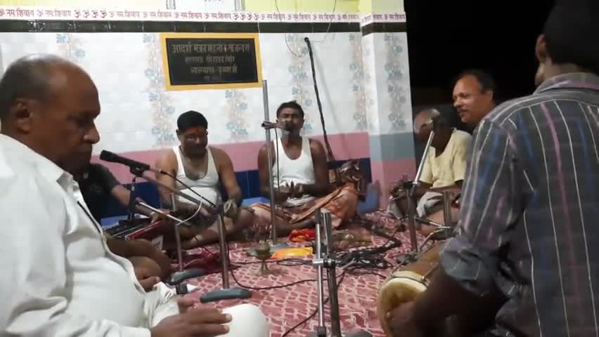#थावे सावन के पावन अवसर पे #बाबा सिद्धेश्वर नाथ #मंदिर मे भजन #कीर्तन करते #भजन मंडली