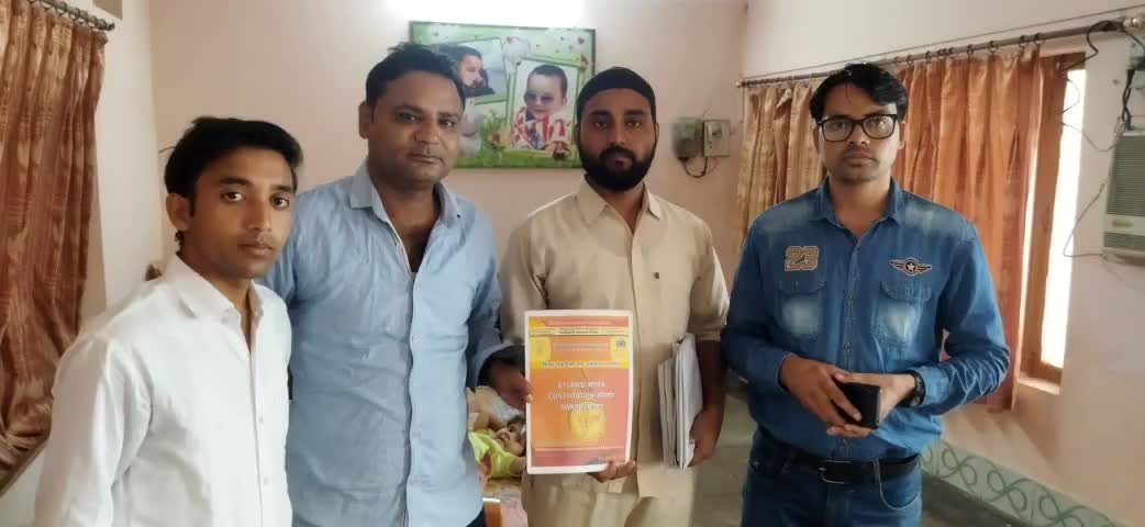 जनपद लखीमपुर खीरी के वरिष्ठ पत्रकार #सैयद #फैसल साहब से शिक्षा तकनीकी अनुसंधान समिति के पदाधिकारियों की मुलाकात
